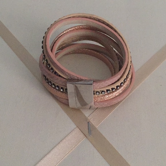 Bundle of Miscellaneous accessories. - Picture 5 of 7